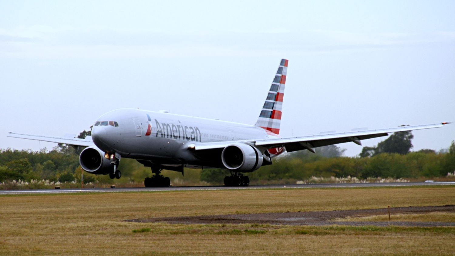 American Airlines elimina la tarifa de cambio de pasajes para vuelos entre Sudamérica y Estados Unidos