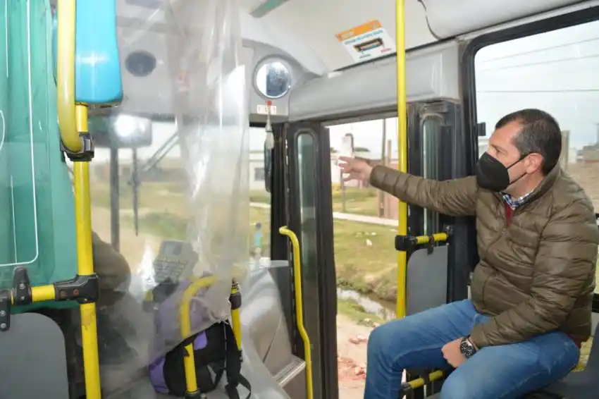 Transporte: Olivera pidió que los estudiantes también viajen gratis al interior