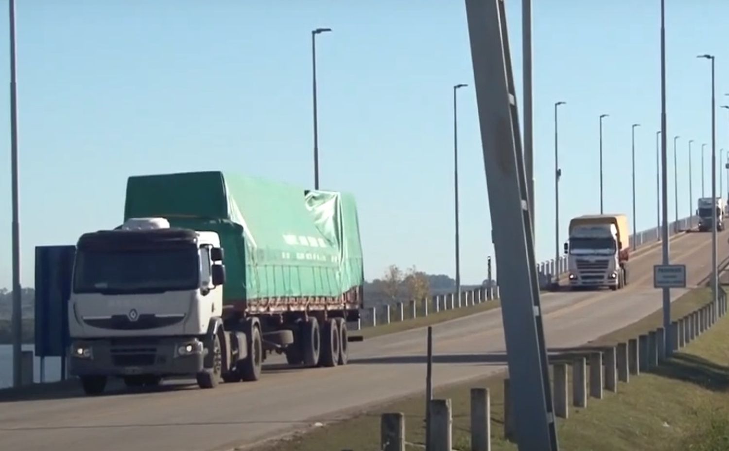 El Gobierno anunció que se abrirán todos los pasos fronterizos con Uruguay