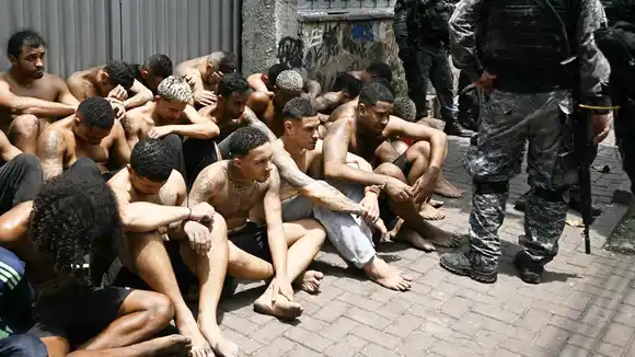 Megaoperativo policial contra la banda criminal Comando Vermelho deja 64 muertos en favelas de Río de Janeiro