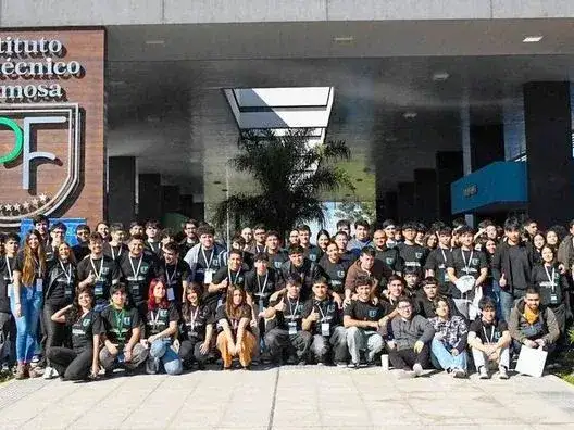 Comenzó la tercera edición de “Formosa Hack 2026”, la ultramaratón de programación