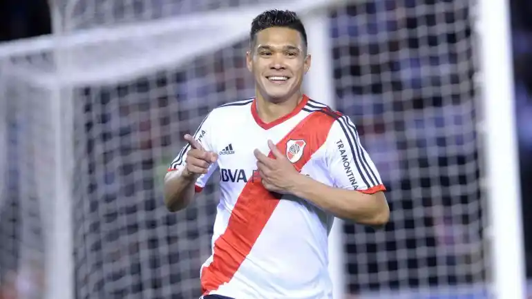 Teo Gutierrez no quiere saber nada con River y busca emigrar a Europa