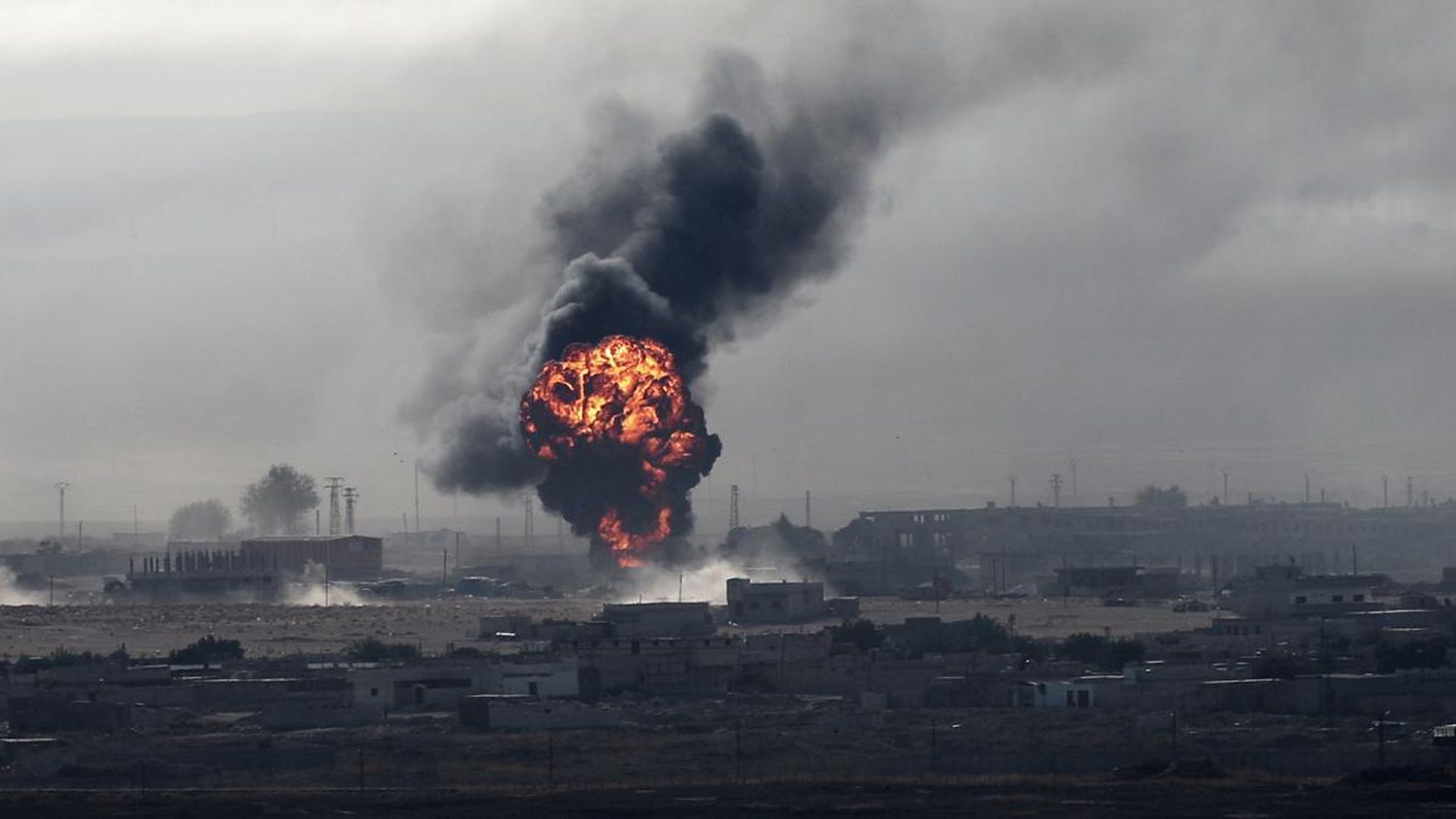 Aviones israelíes bombardean Siria tras lanzamientos de cohetes