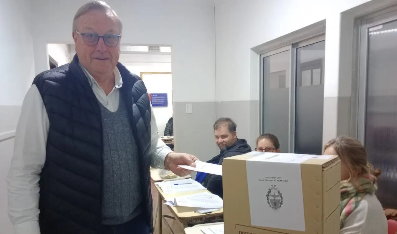 Votó Enrique Groenenberg de Potencia Buenos Aires