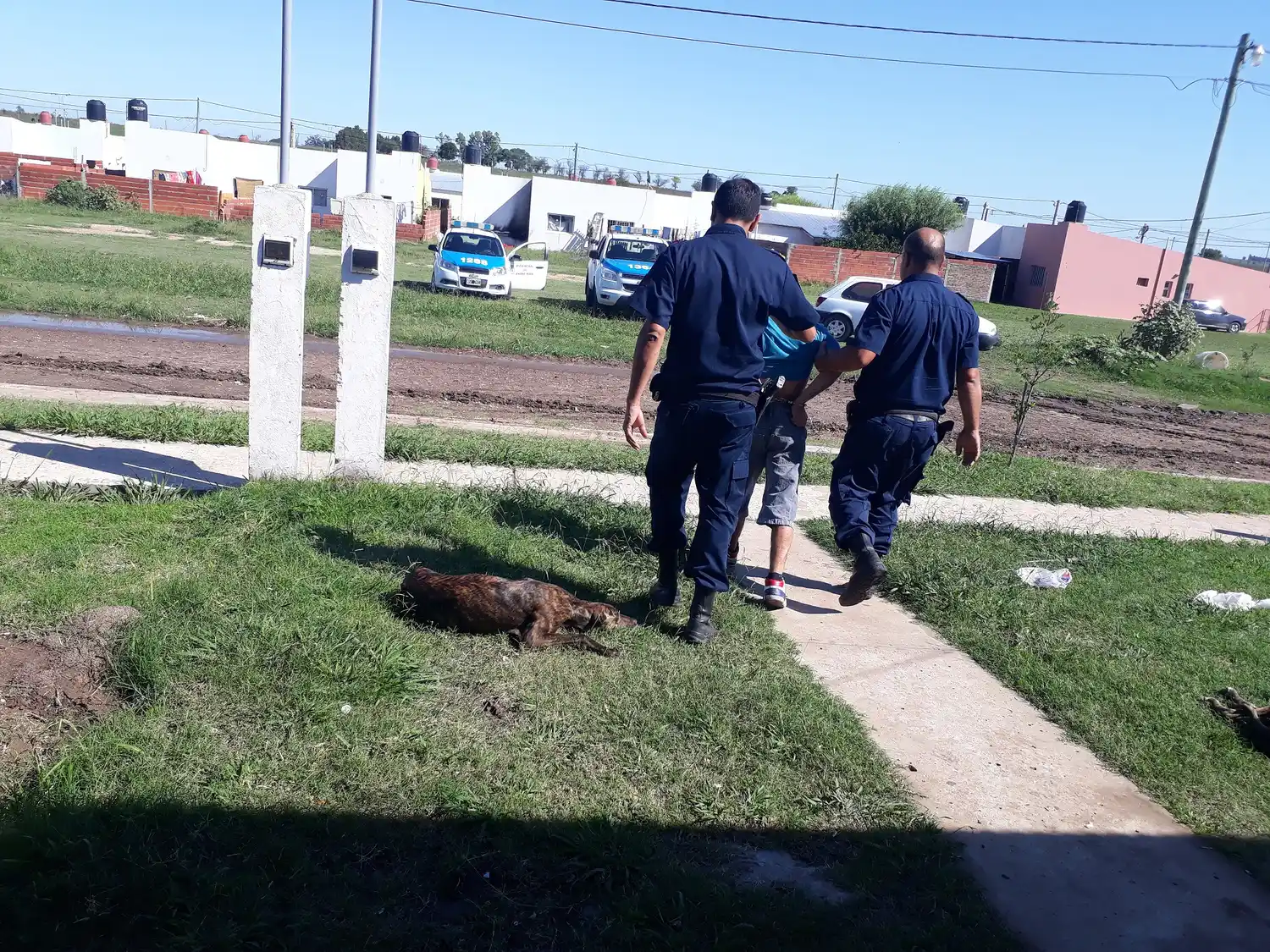 Se llevaron dinero de dos comercios pero fueron detenidos