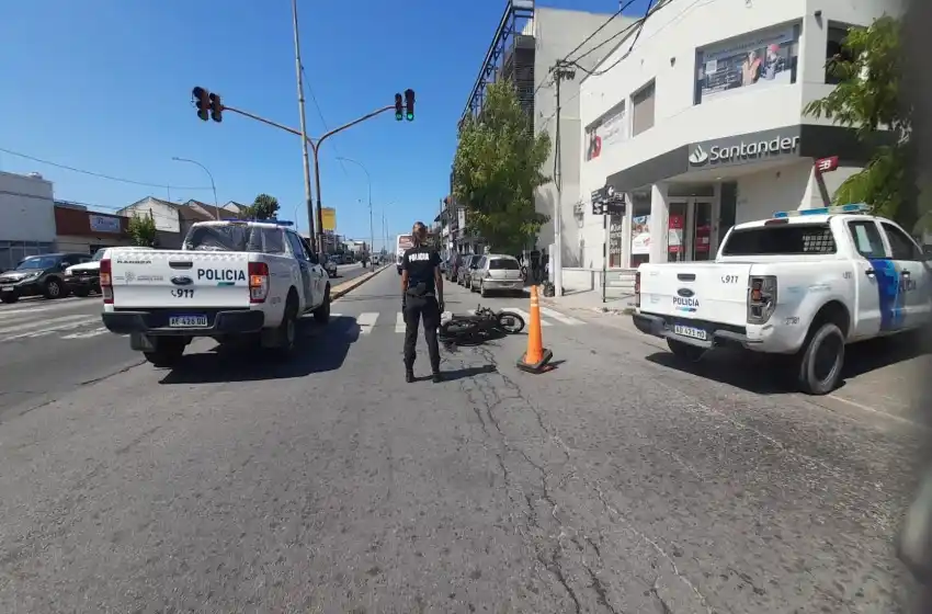 Fuerte choque en Luro y Tres Arroyos: un hombre y un menor fueron trasladados con heridas