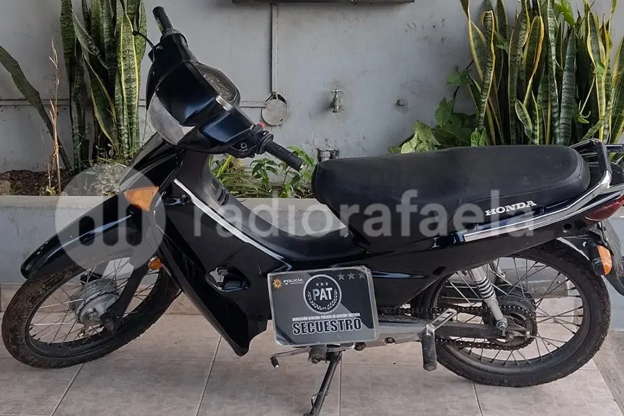 Se "olvidaron" una moto en el norte de la ciudad 