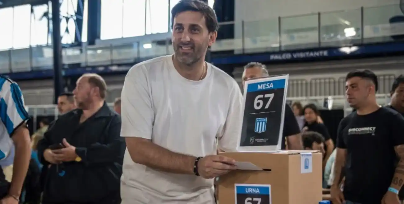 Diego Milito ejerció su derecho a voto en el Cilindro al igual que otros 17000.