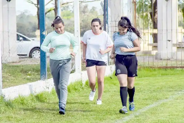 Evaluaciones físicas a jugadoras del Club Santa María de Oro