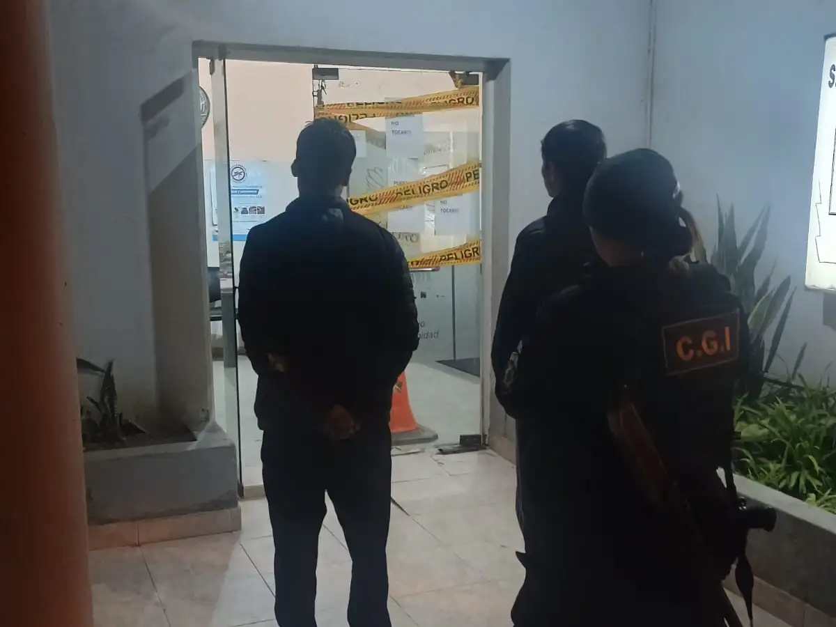 Operativos de control en Rafaela: identificaron a 35 personas y secuestraron dos motos - 2