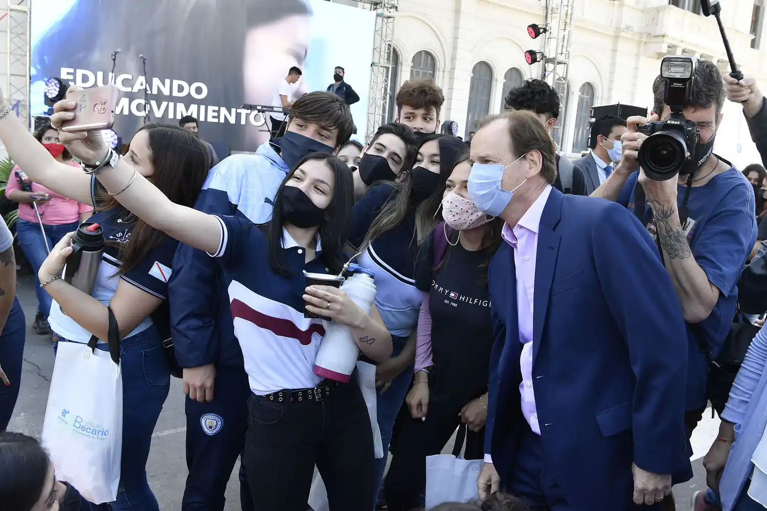 El gobierno provincial aumentó las becas estudiantiles un 50 por ciento