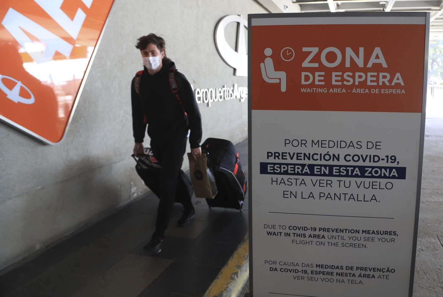Detectaron cinco casos de la variante Delta en el país sin nexo con viajeros