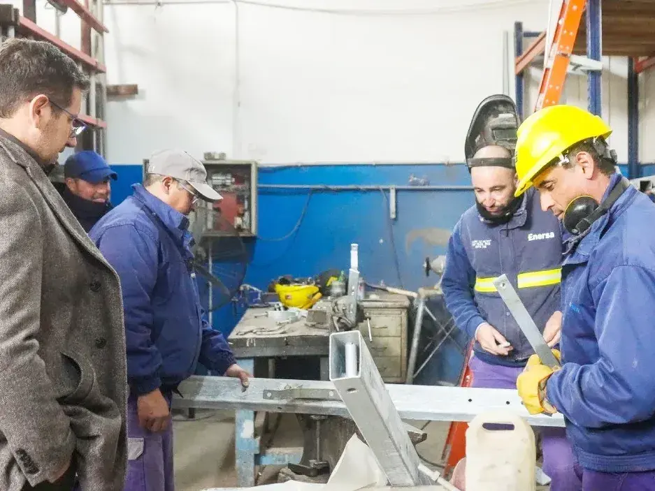 Enersa articula obras y un proyecto de energía renovable en Nogoyá