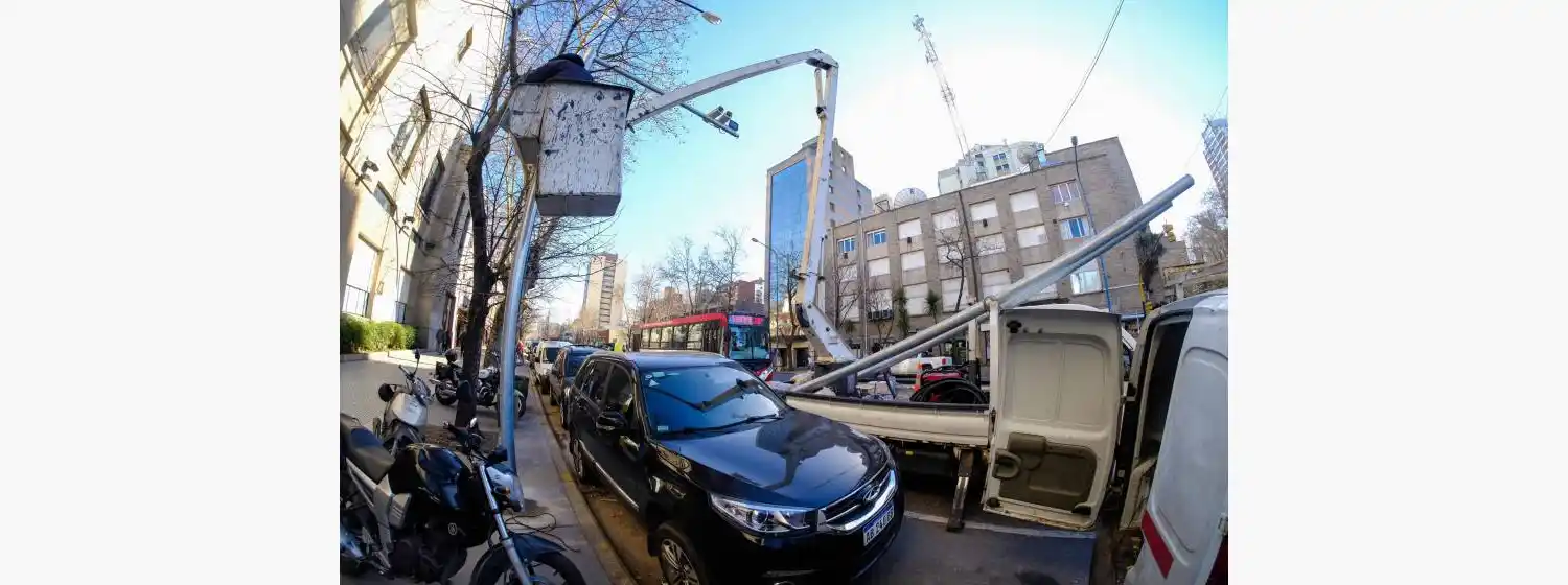 Avanza la instalación de radares fijos para controlar la velocidad