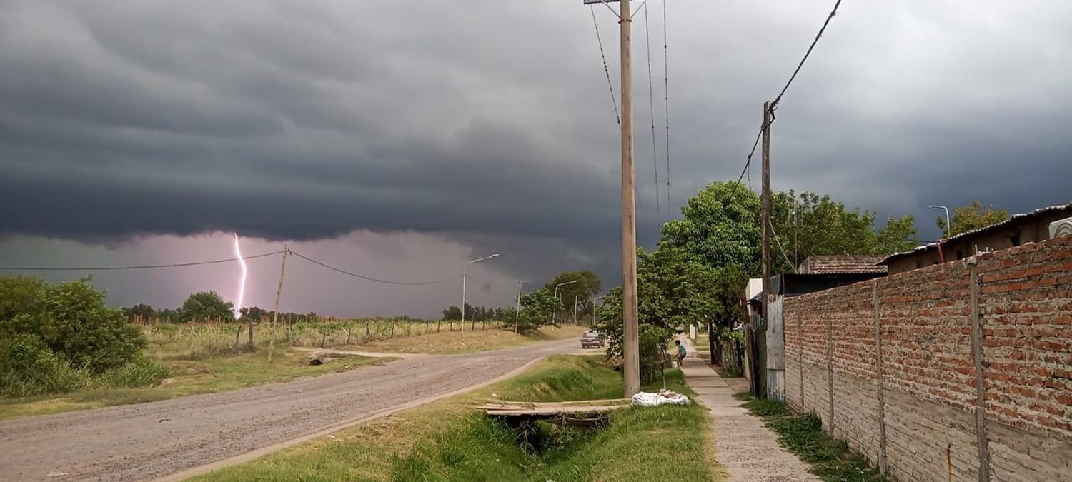 De manera dispar, pero finalmente llegó la tan esperada lluvia