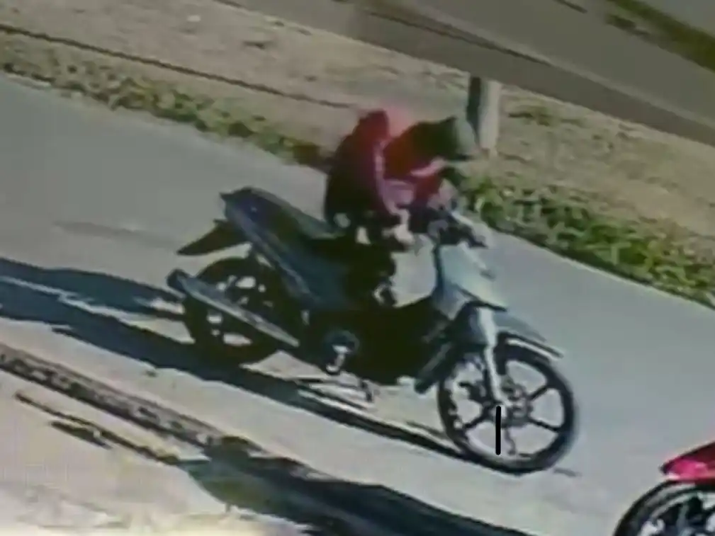 Gracias a un comerciante, el joven recuperó 300 mil pesos que había perdido el martes al medidía.