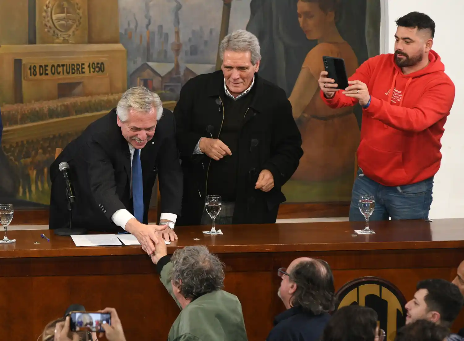 Alberto Fernández encabezó al acto que realizó la CGT para conmemorar el aniversario de la muerte de Juan Domingo Perón.