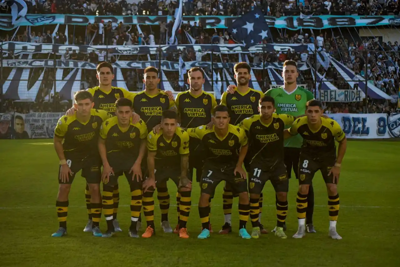 La formación inicial de Santamarina en Quilmes.