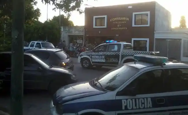 Una niña asesinada en su vivienda recibió 32 puñaladas
