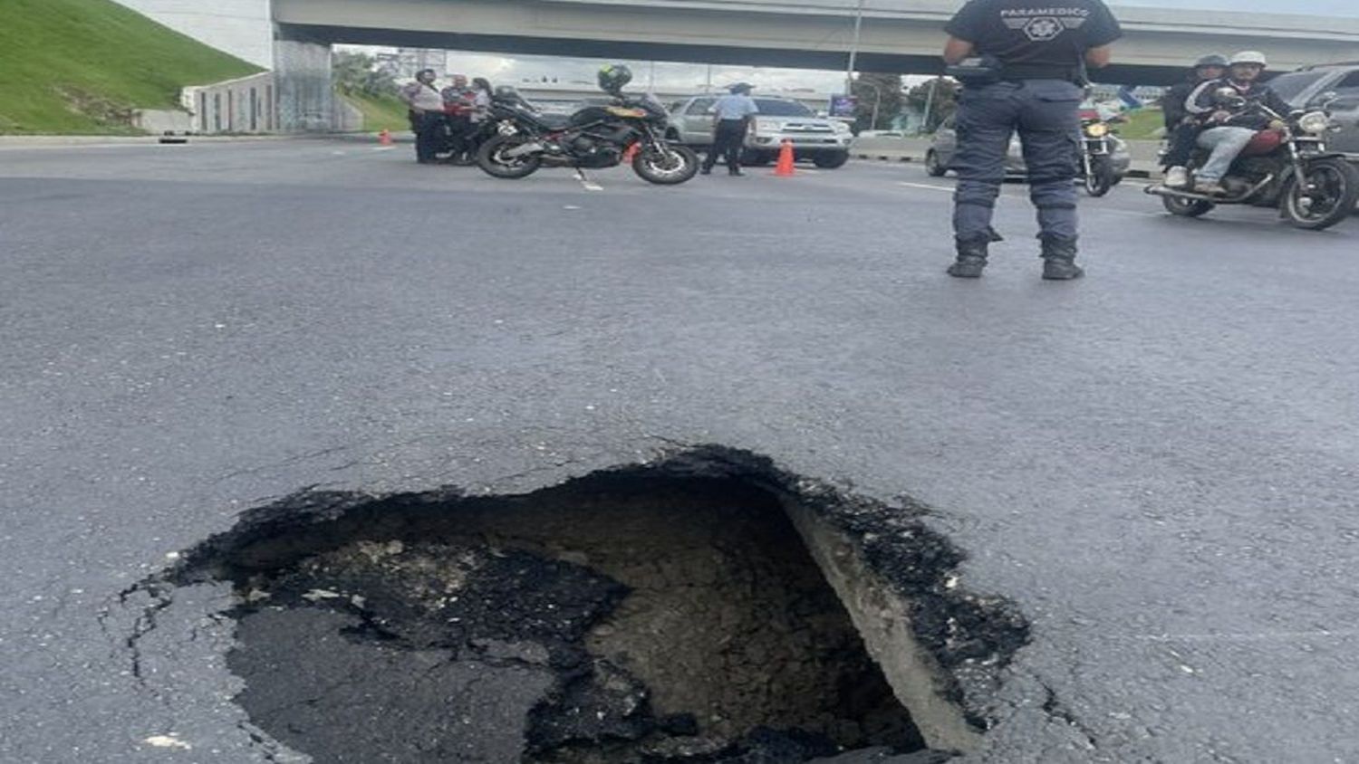 ¡SE CUENTA Y NO SE CREE! Se volvió a abrir un hueco en el distribuidor Altamira