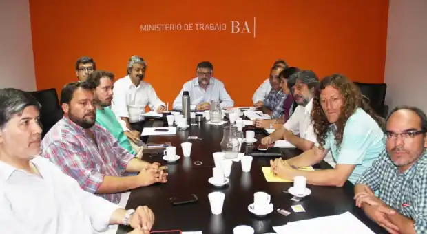 El Ministro de trabajo bonaerense se reunió con gremios estatales