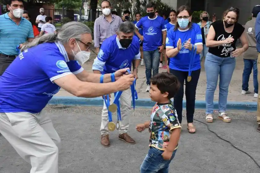 Fue una fiesta la maratón estudiantil
