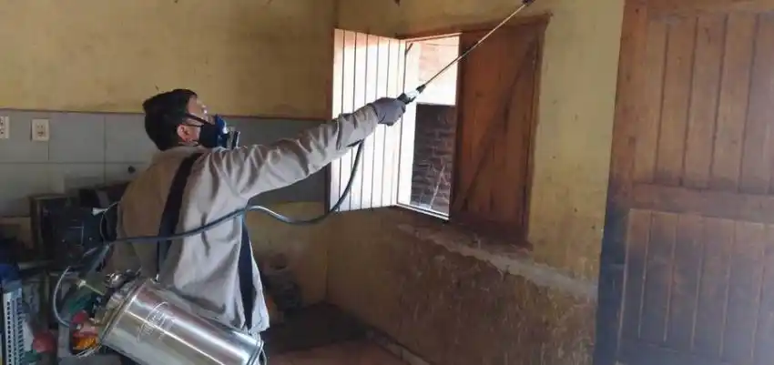 Operativo de prevención del chagas en comunidad originaria de Pozo del Tigre