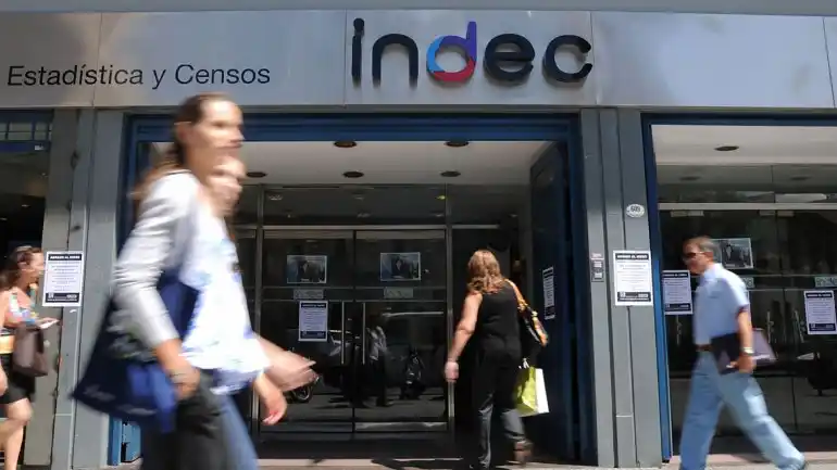 Los números del Indec nuevamente en duda tras la renuncia de Lavagna y la intervención de Caputo