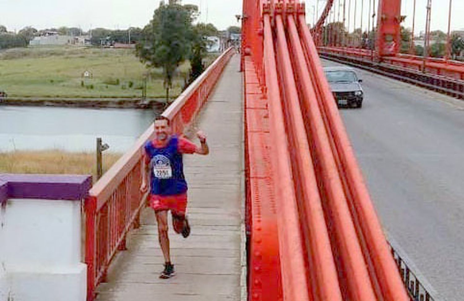 Dellasavina se quedó con la Carrera de los puentes