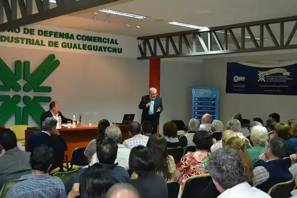 En “Diálogos para el Cambio” se habló de Seguridad