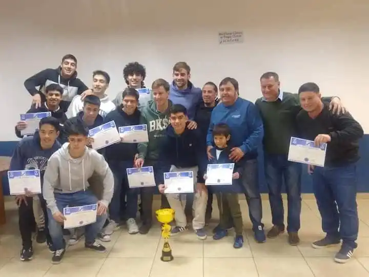 Cena de la Cuarta División Campeona de Libertad