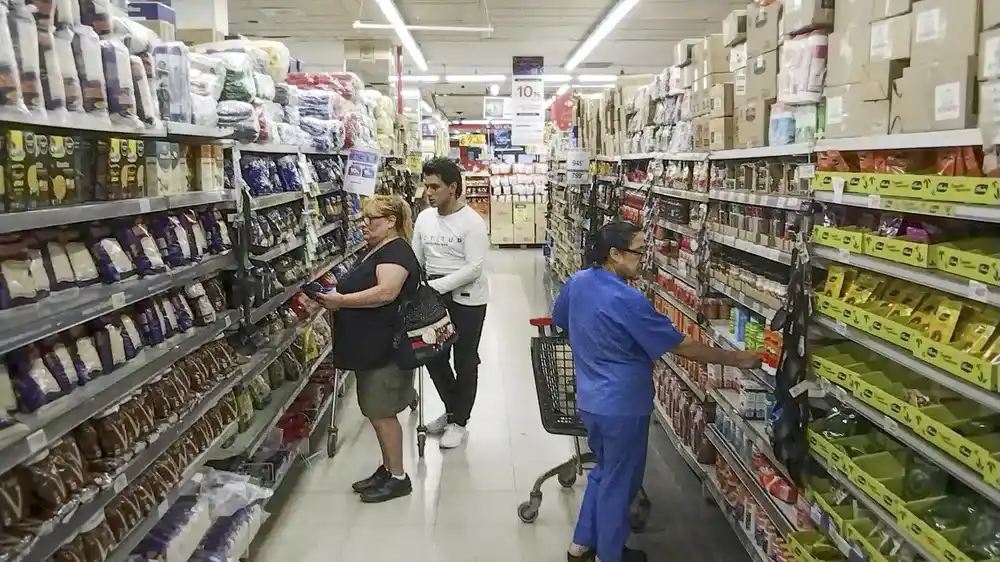 Nueva caída de las ventas en supermercados, mayoristas y centros de compras
