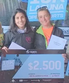 Ganadoras en prueba de aventura por equipos en Laguna de los Padres
