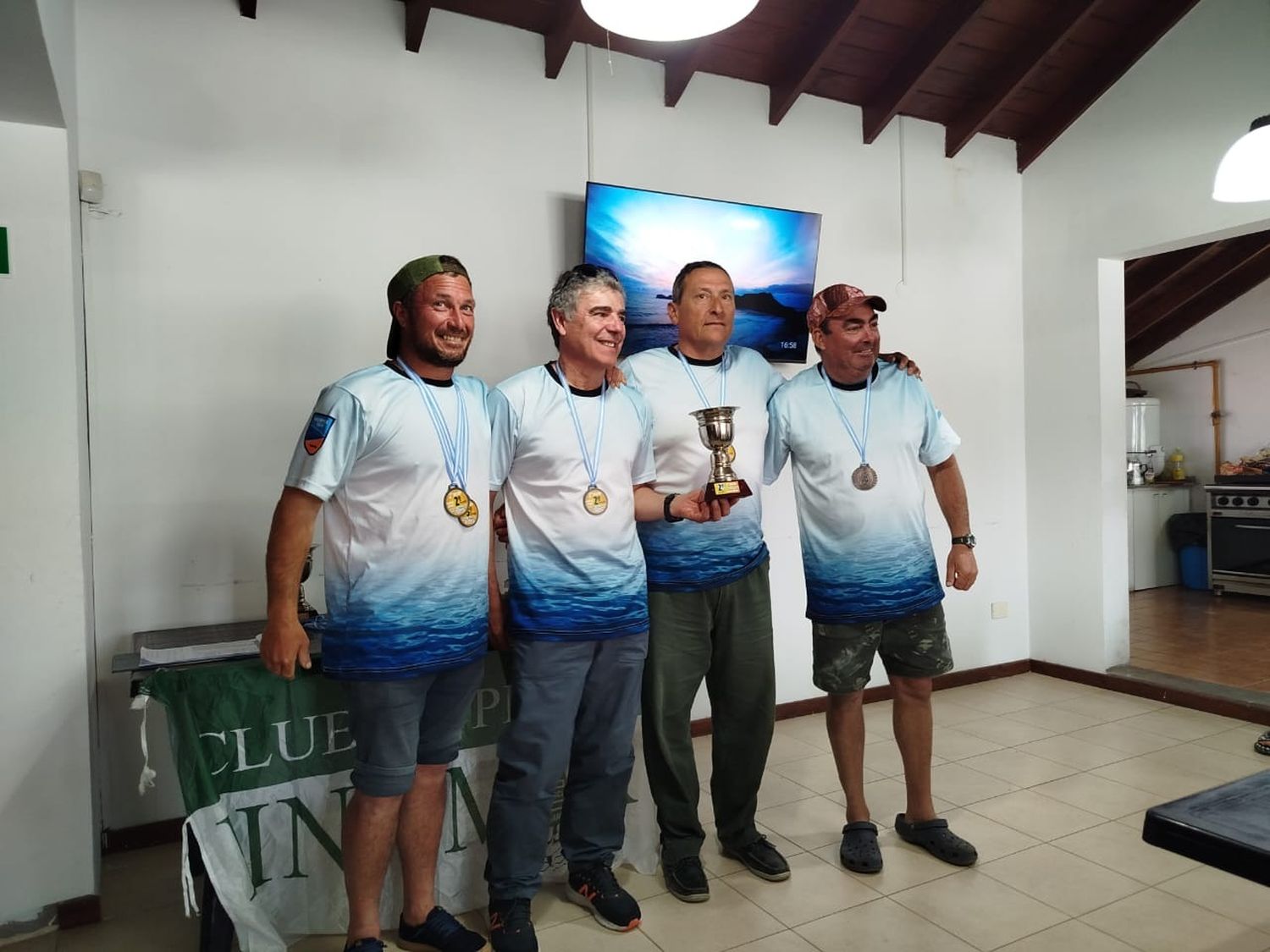 Necopesca. Equipo integrado por Merlo, Fulton, Jensen y Espar