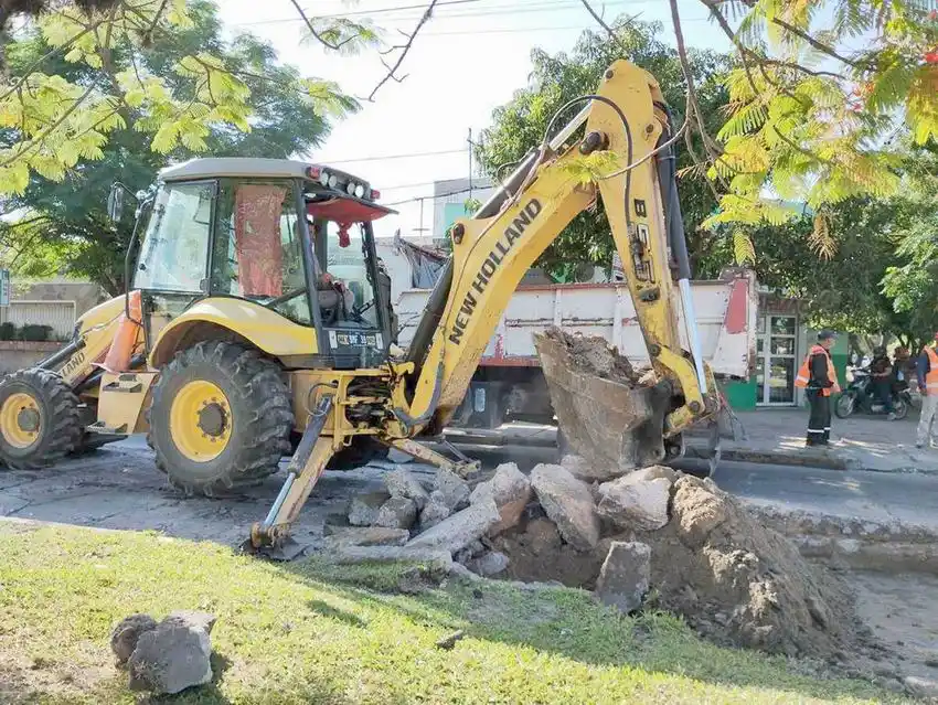 Trabajos de bacheo en calles pavimentadas