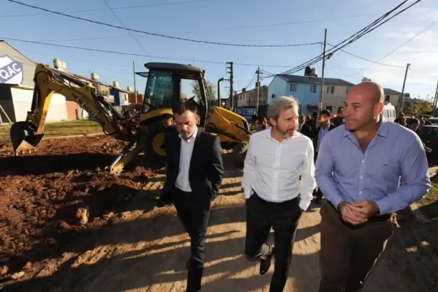 Martiniano Molina y Rogelio Frigerio supervisaron obras en Quilmes