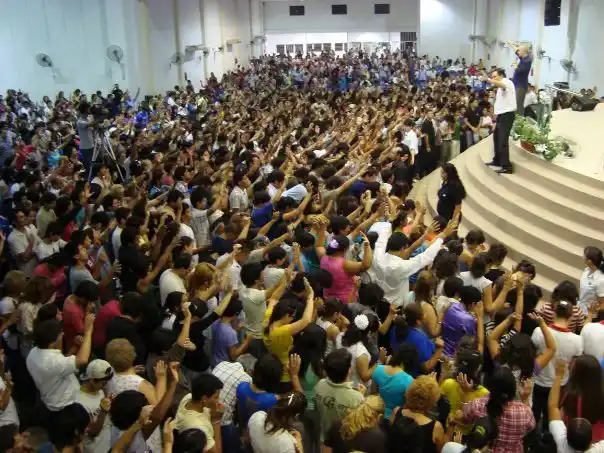 Convocan a participar de una cadena gigante de oración durante 24 horas