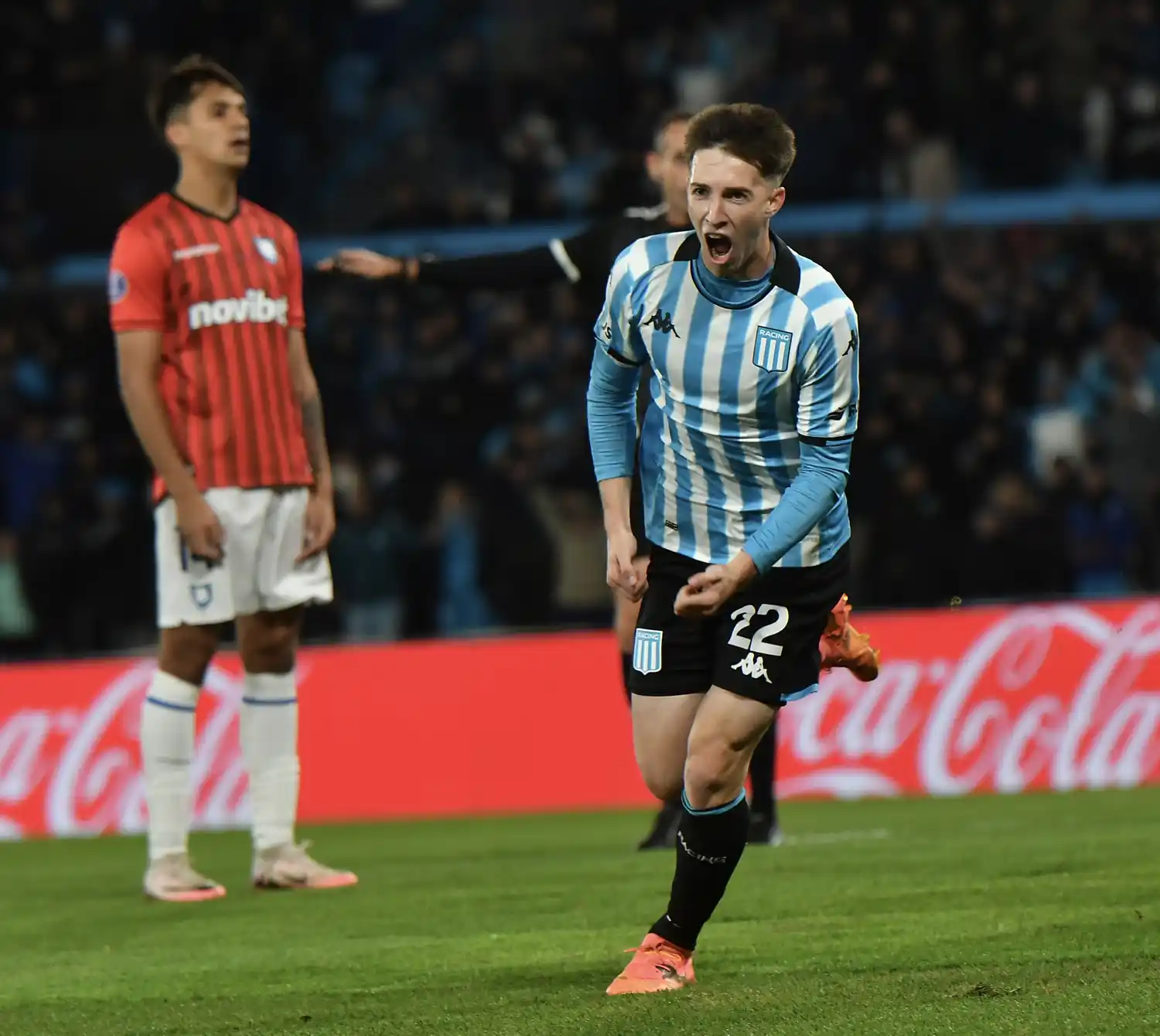 Racing liquidó la serie con una goleada en Avellaneda