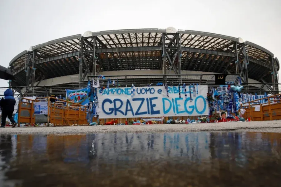 El presidente del Napoli anunció que construirá un nuevo estadio