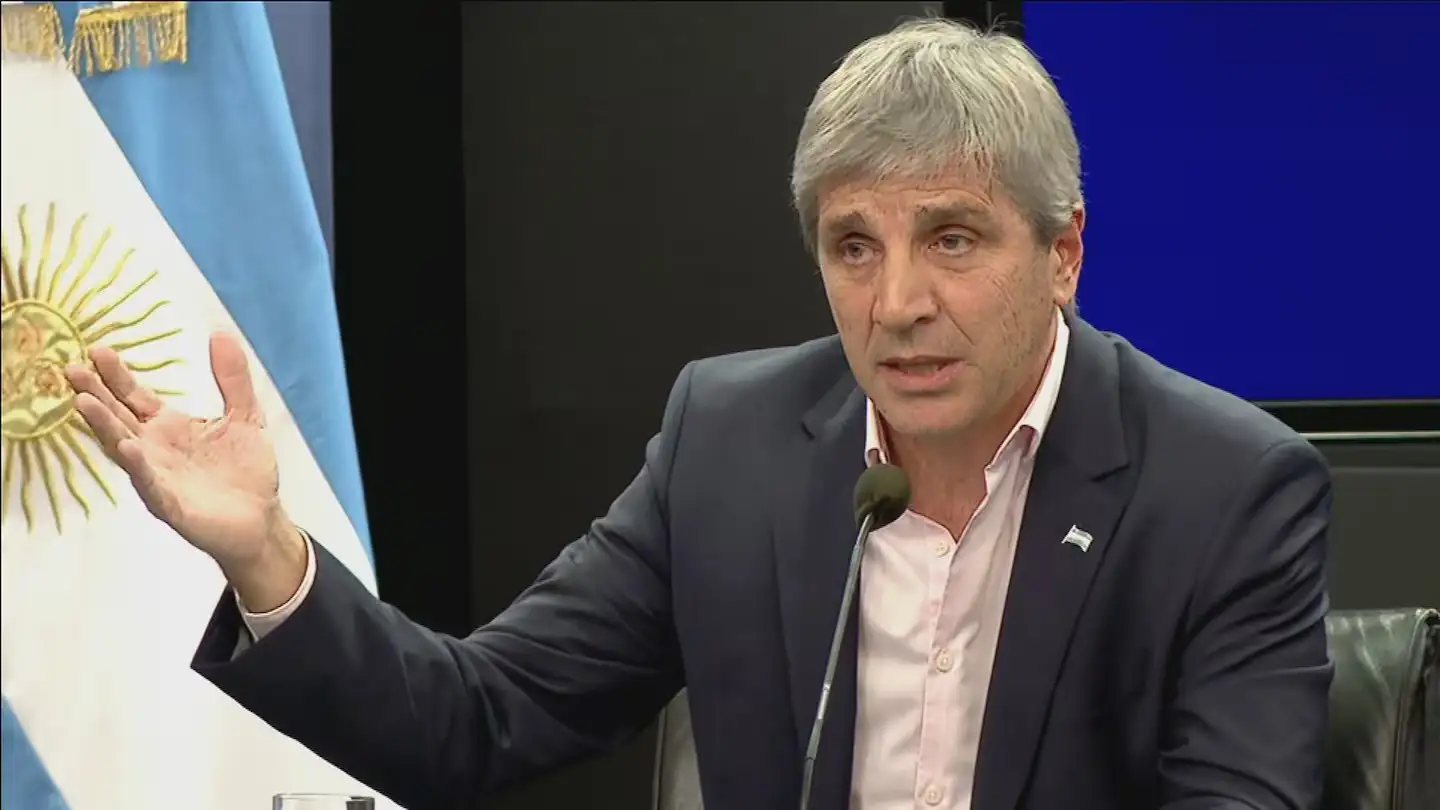Lo acompañará el secretario de Finanzas, Pablo Quirno.