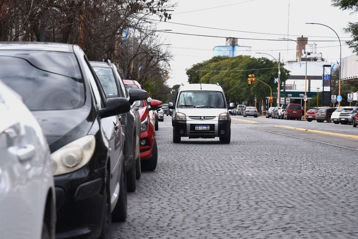 Estacionamiento medido: mientras avanza la nueva app, comerciantes esperan que regrese