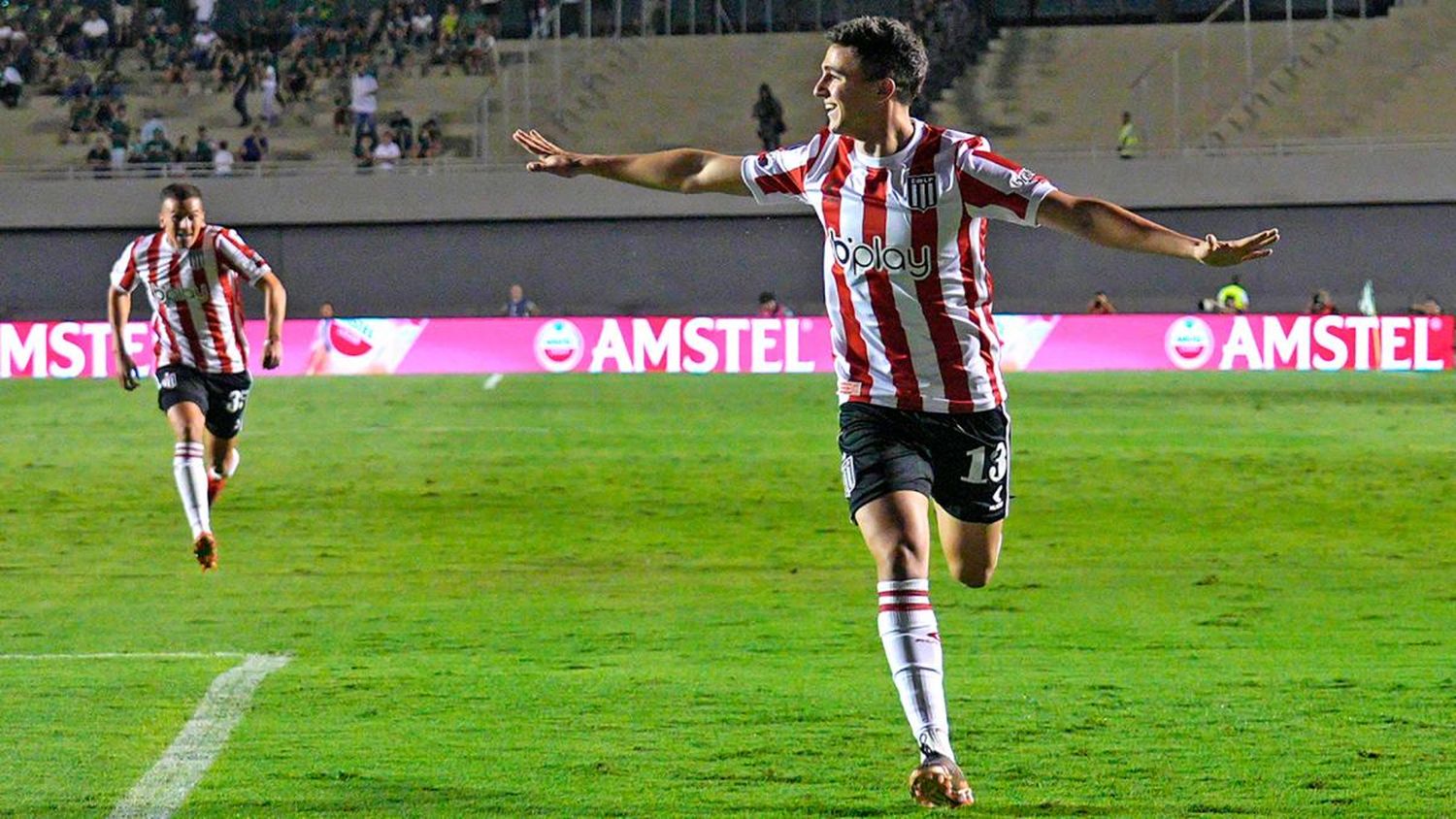 Con un golazo del larroquense Benedetti, Estudiantes venció a Goias y pasó de ronda