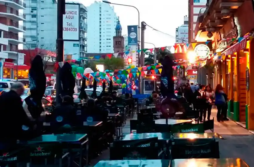 El sector gastronómico rosarino se aferra a un repunte por la temporada alta