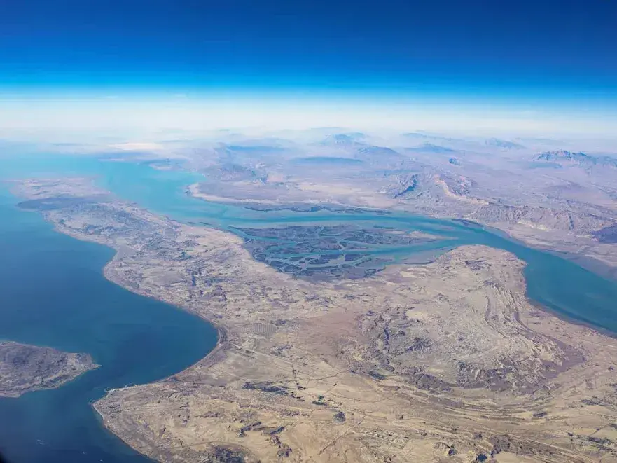 Irán dijo que está cerca de cerrar un acuerdo con Omán para definir una nueva ruta marítima en el estrecho de Ormuz