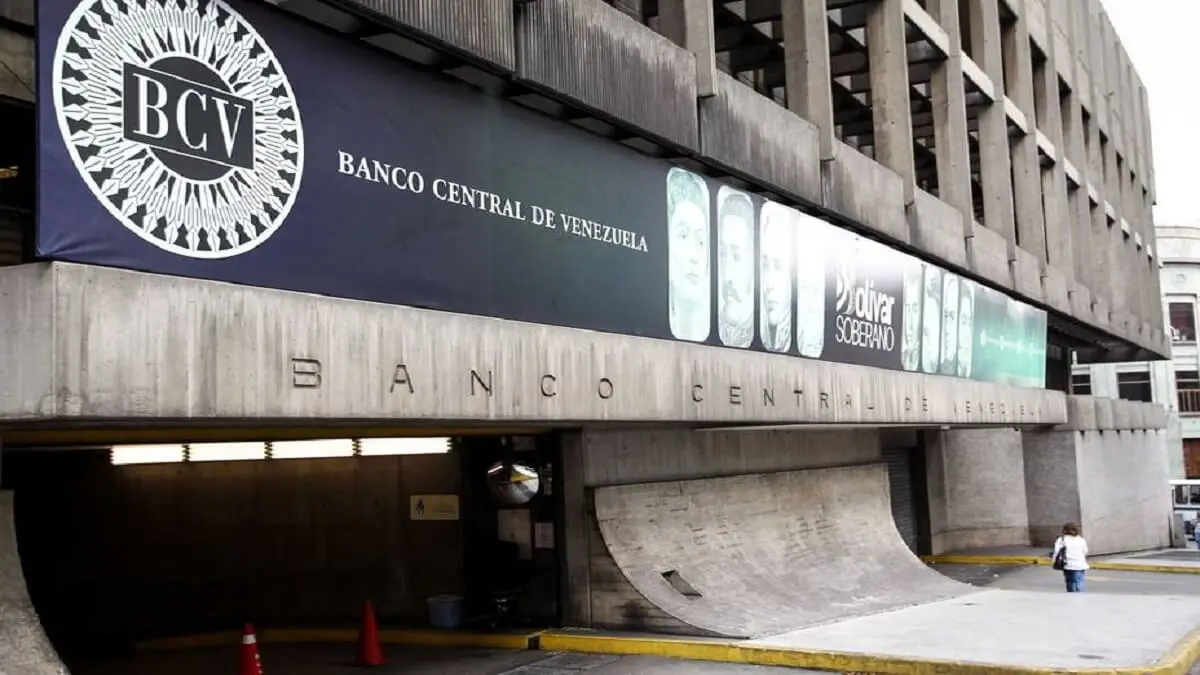 ¿CUÁL DÓLAR CRIMINAL? Si el BCV también está devaluando el bolívar