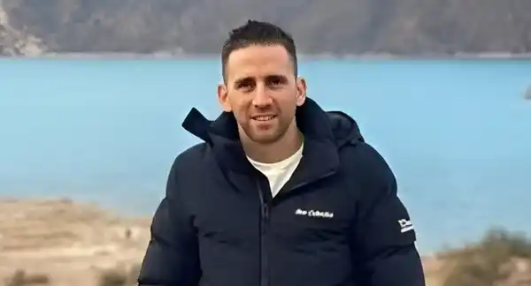 "Pese a la naturaleza estrictamente personal de su visita, fue detenido de manera inmediata, sin motivo legítimo alguno", asegura el comunicado conjunto.