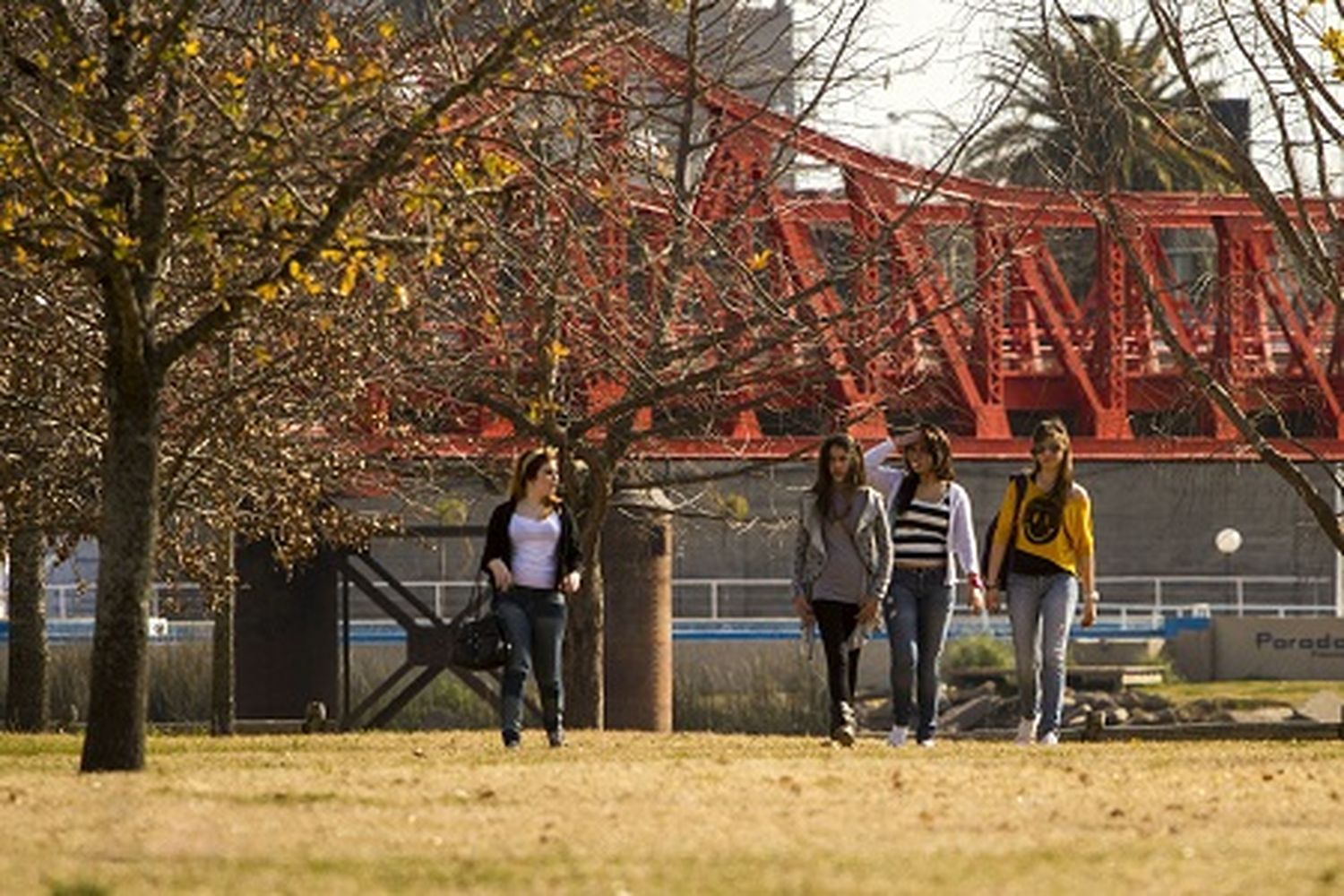 En la ciudad se prevén temperaturas primaverales para este jueves