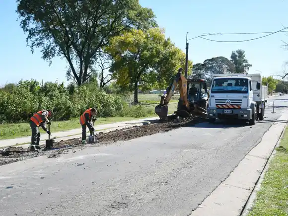 La Secretaría de Desarrollo Urbano realizó un abordaje integral en el barrio Carretera la Cruz