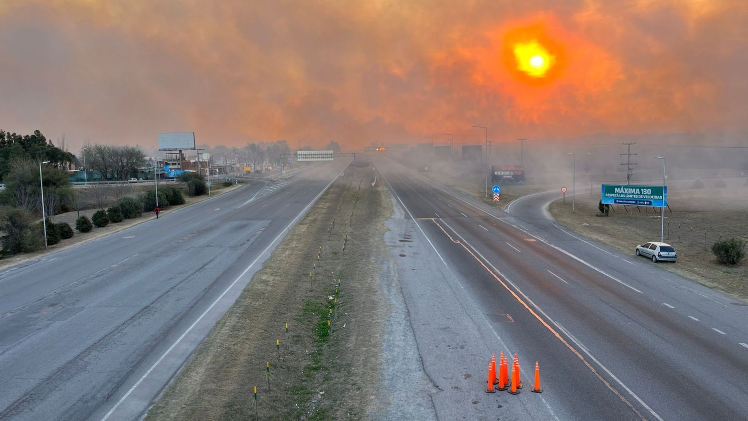 Incendio en la autopista Carlos Paz