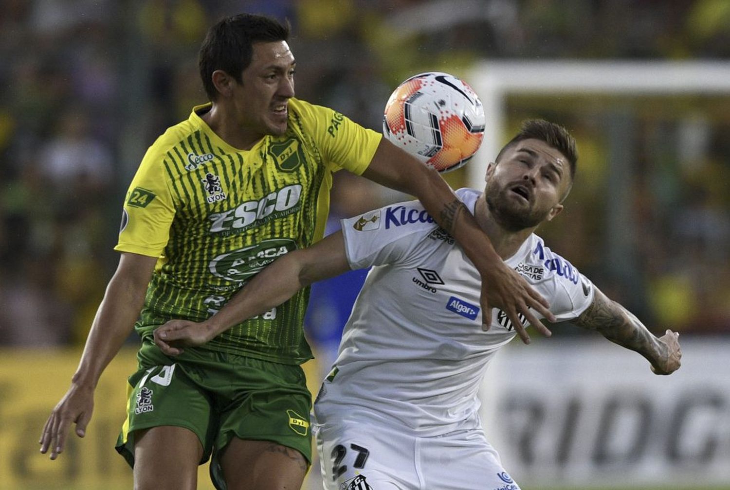 Defensa y Justicia no pudo sostener la ventaja ante Santos